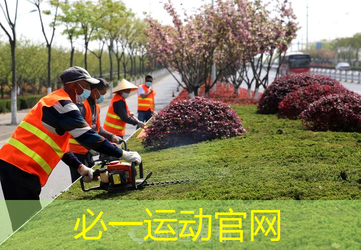 软网球拍与球线哪个好用